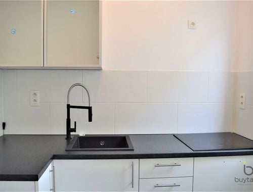                                         Appartement à vendre à Antwerpen, € 220.000
