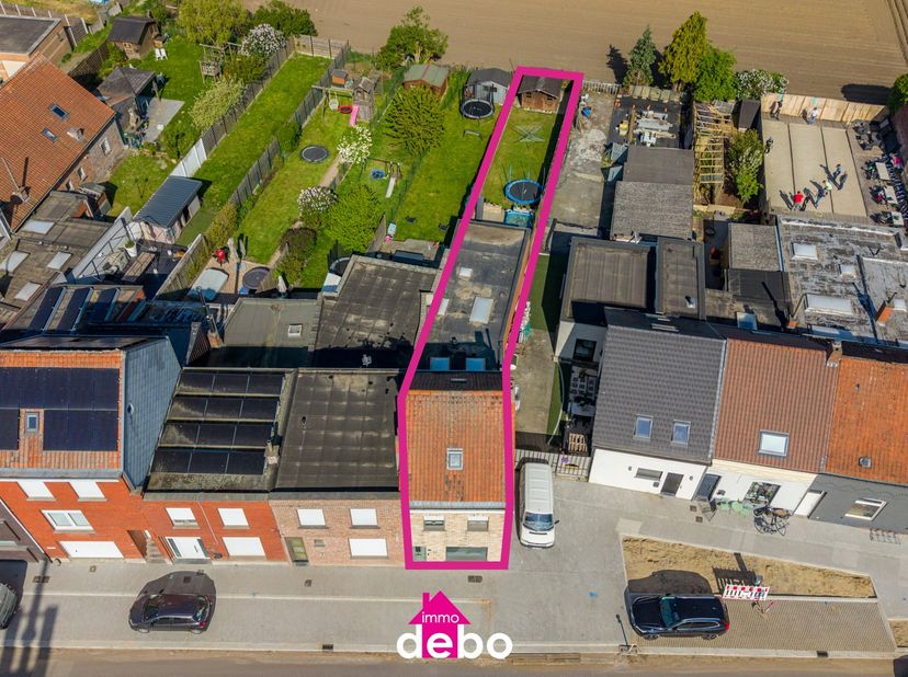Vous recherchez une maison spacieuse dans laquelle vous pourrez emménager sans souci ?<br />
Cette agréable maison familiale située à Rekkem allie esp