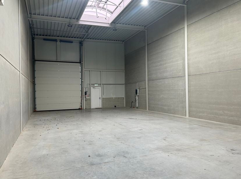Ben jij op zoek naar een nieuwbouw industriehal in de regio van Genk? Dan hebben wij gevonden wat jij zoekt!<br />
ByAtti bedrijvencentrum is een nieu