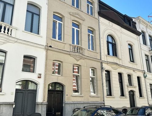                                         Maison à louer à Antwerpen, € 3.200
