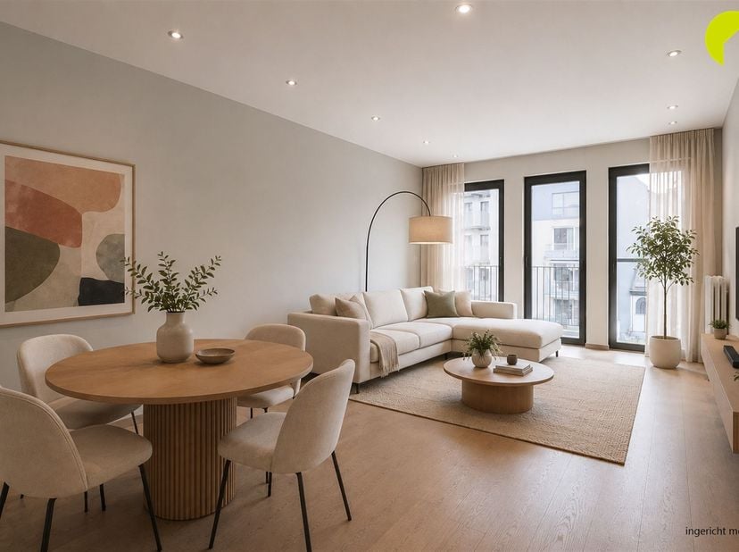 n het centrum van Antwerpen, in een zijstraat van De Keyserlei, vinden we dit recent gebouw (2010) met 6 units. Centraler kun je bijna niet wonen: je