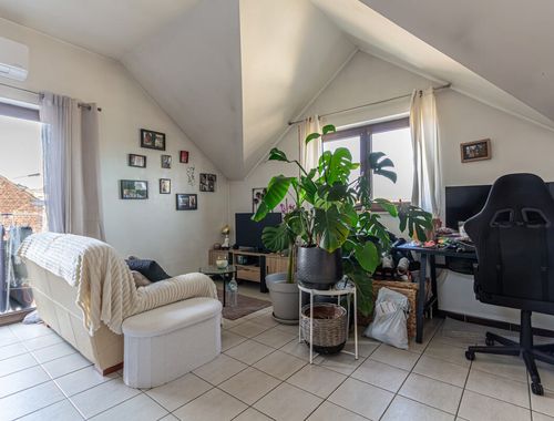                                        Appartement te koop in Mont-sur-Marchienne, € 108.000
