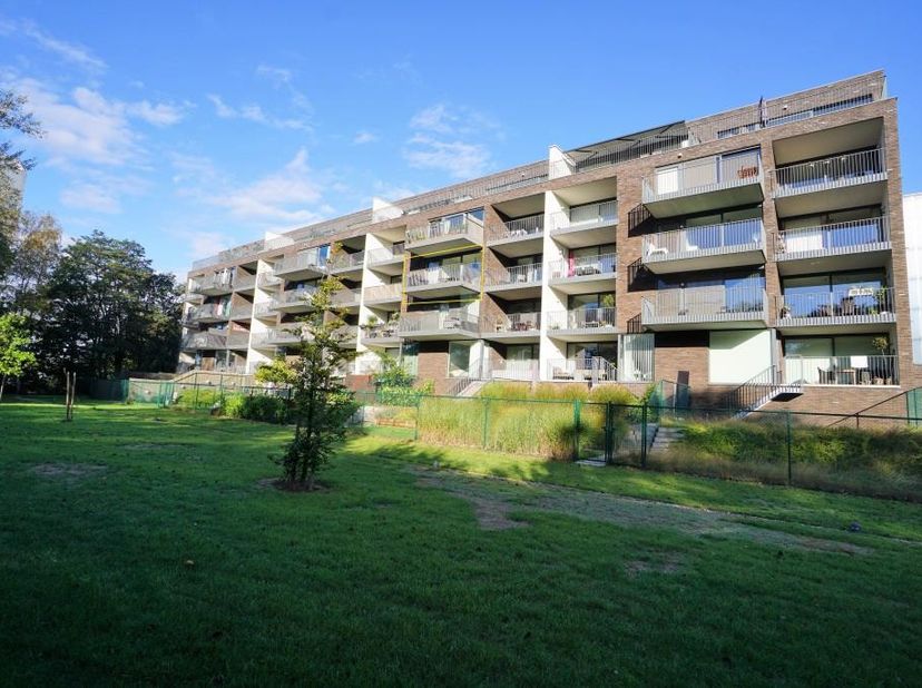 Appartement te huur in Hélène Dutrieulaan 3 bus 302,
                    9051 Sint-Denijs-Westrem