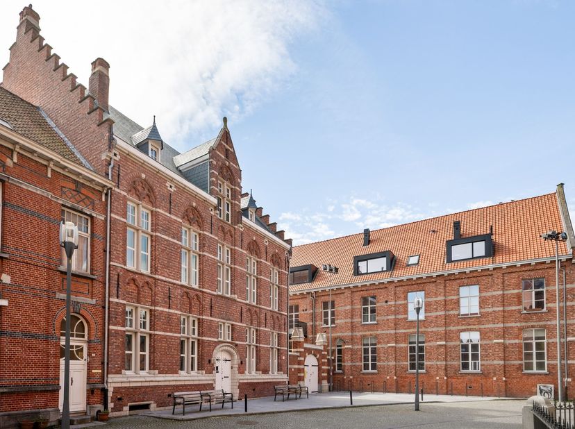Project in Kerkplein 32-34,
                    2300 Turnhout
