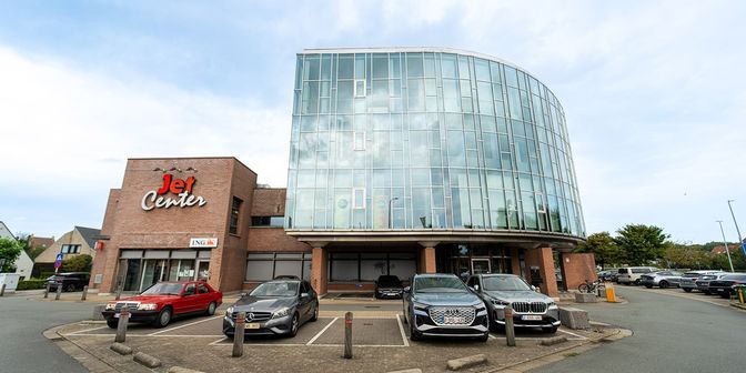 Bedrijfsvastgoed te huur in Gistelsesteenweg 1, 8400 Oostende