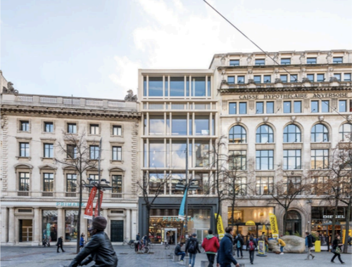                             Kantoorgebouw te huur in Antwerpen
