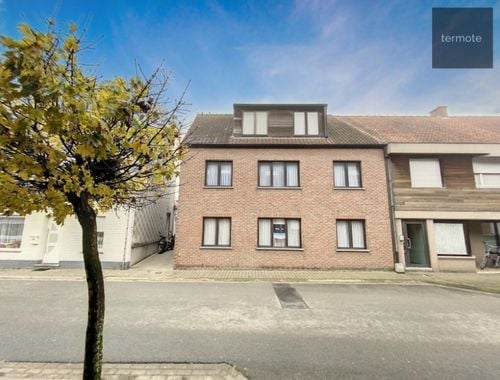                                         Appartement à vendre à Sint-Eloois-Vijve, € 175.000
