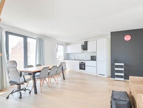                                         Duplex te koop in Ukkel, € 585.000
