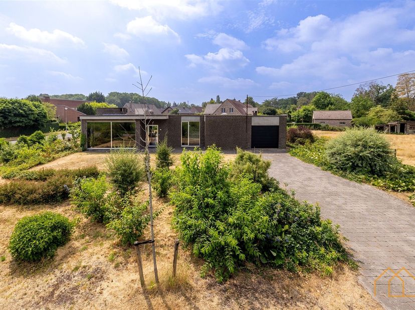 Huis te koop in Binnenblok 3,
                    2440 Geel