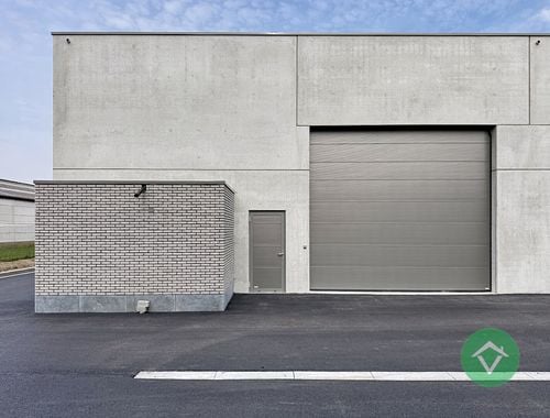                                         Entrepôt à vendre à Aartrijke, € 353.267
