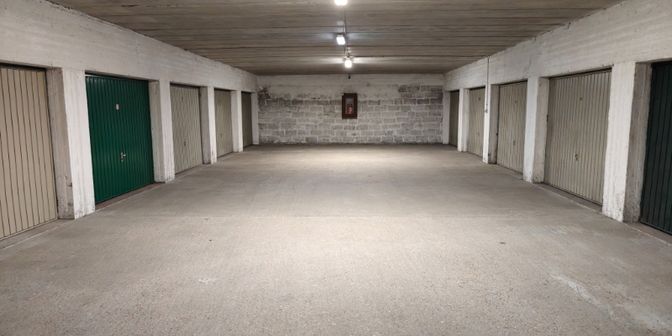 Garage à vendre à Ijslandplein 1, 8670 Oostduinkerke