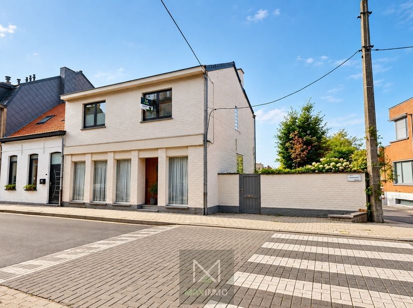 Huis te koop in ,
                    8930 Lauwe