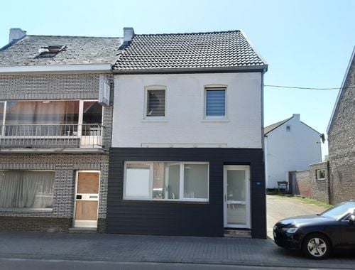                                         Hoekwoning te koop in Lanaken, € 299.000
