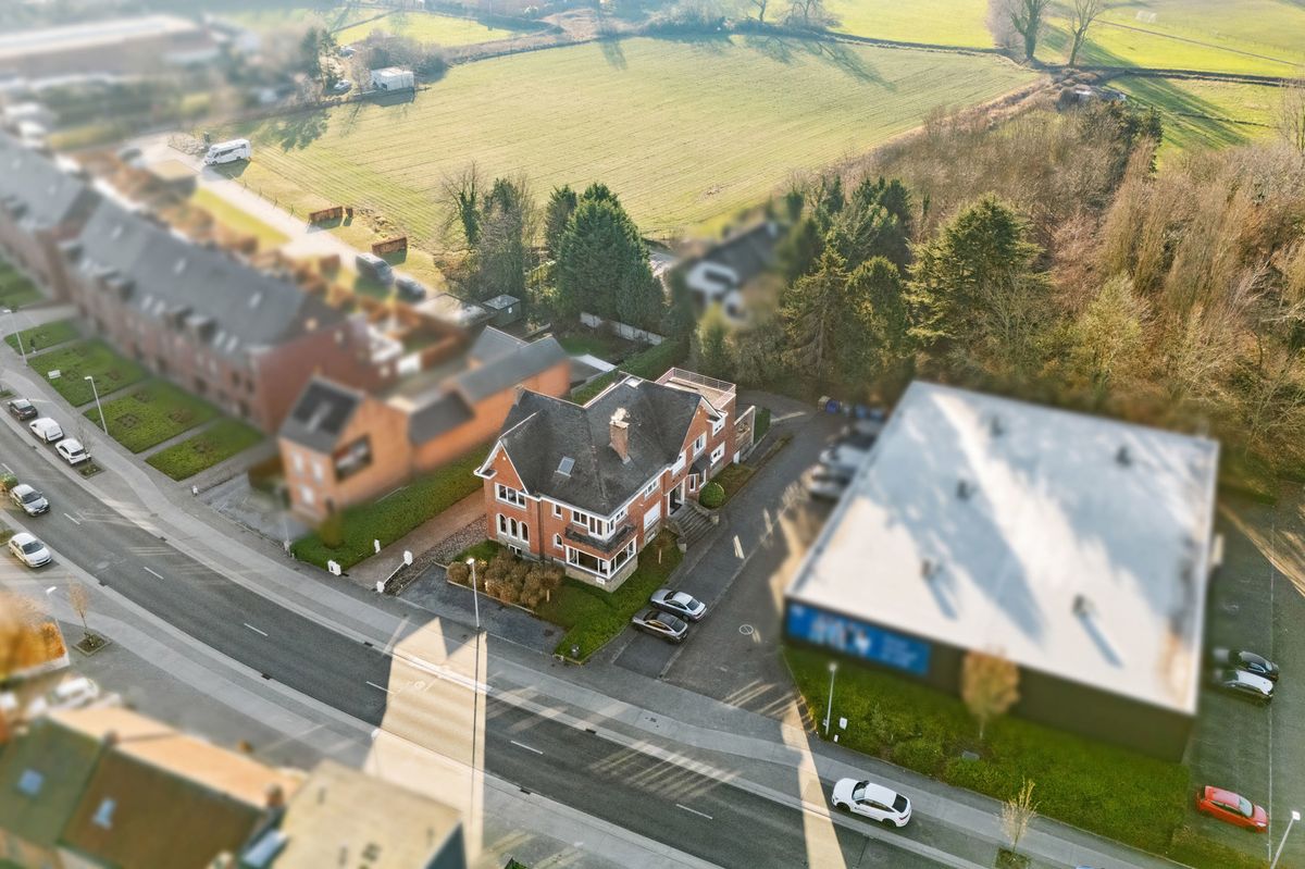 Kantoorgebouw te koop