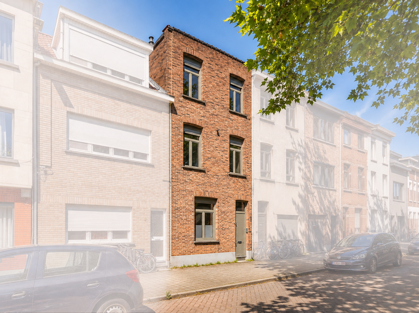 Locatie<br />
Uw nieuwe thuis bevindt zich op een uiterst aangename locatie aan het groene Leonard Gorisplein in Schoten, een rustige en residentiële