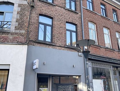                                         Usage mixte à vendre à Nivelles, € 225.000
