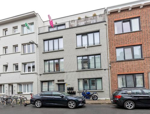                                         Appartement à louer à Antwerpen, € 890

