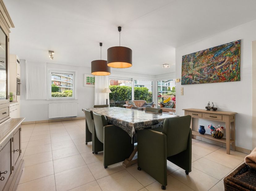 [[ CE BIEN PARTICIPE À LA JOURNÉE MAISONS OUVERTES ERA LE 19/9 DE 16:00 À 17:00 ]] À vendre : appartement moderne à Sint-Idesbald, idéalement situé pr