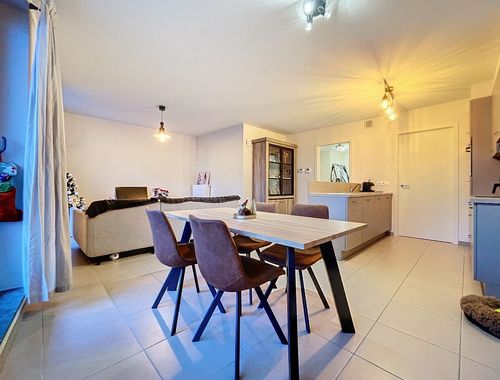                                         Appartement à louer à Oostnieuwkerke, € 650
