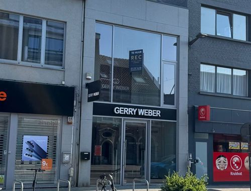                                         Handelszaak te huur in Brasschaat, € 4.000
