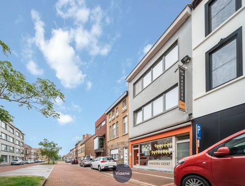                                        Bien commercial avec habitation à vendre à Oostende, € 295.000
