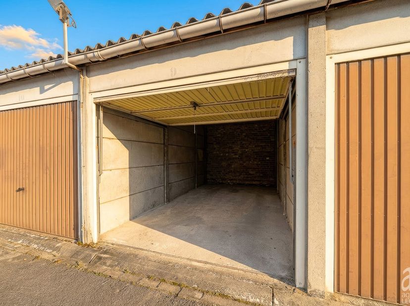 Garage te huur
                    in 7500 Tournai