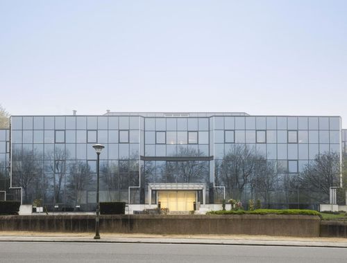                                         Kantoor te huur in Strombeek-Bever, € 6.717

