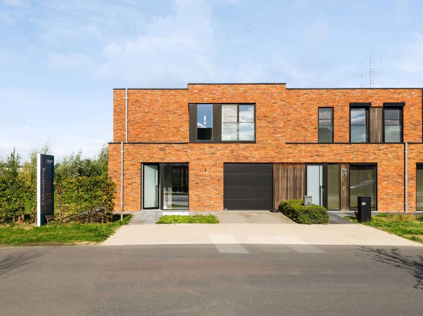 Project te koop in Honzebroekstraat 182,
                    8800 Roeselare