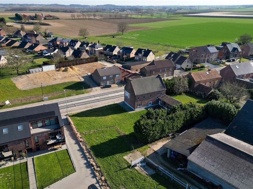 Terrain à vendre
                    à 3870 Heers
