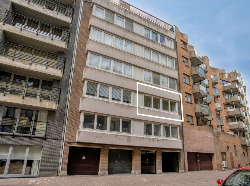 Appartement te koop in Raversijdestraat 19 bus 02.02,
                    8400 Oostende
