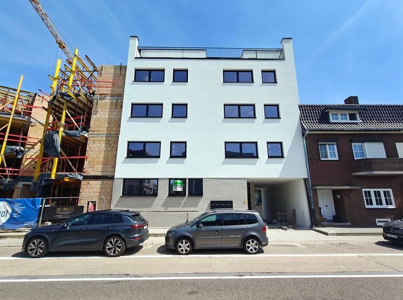 Appartement met 1 slaapkamer op wandelafstand van winkels en van het administratief centrum van Maasmechelen.<br />
Dit is gelegen in residentie ESMA