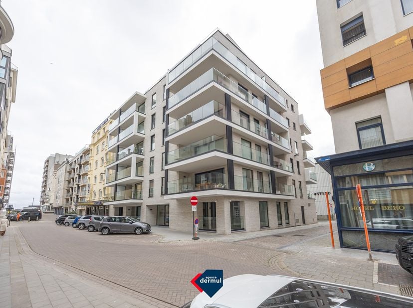 Découvrez ce récent appartement économe en énergie avec 2 chambres, situé au quatrième étage de la résidence Zephyr, idéalement situé dans le centre a