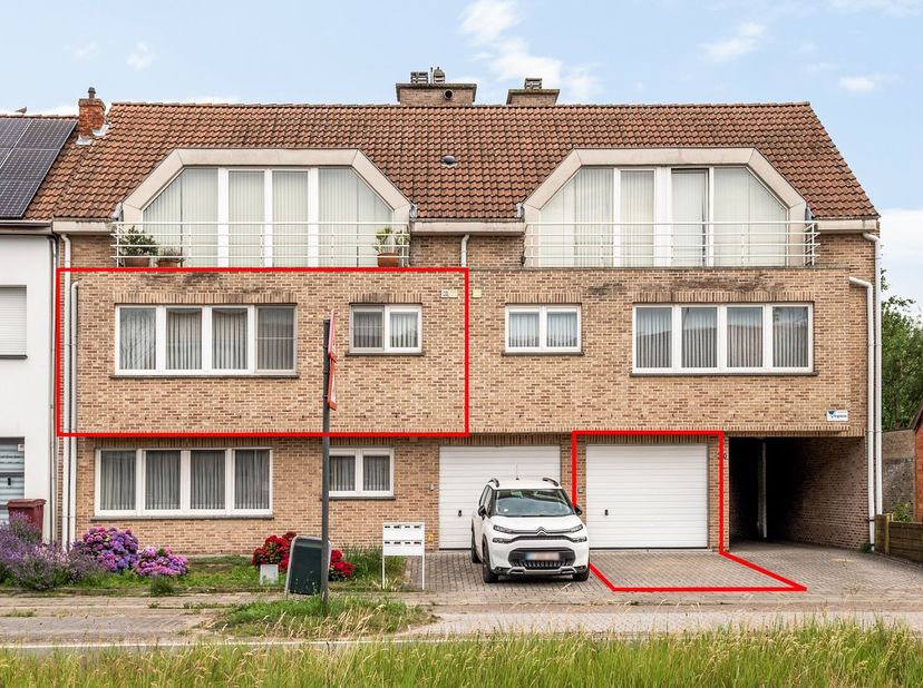 Zeer verzorgd en instapklaar appartement<br />
<br />
Ligging: invalsweg tussen Calesberg en Schoten centrum, vlotte bereikbaarheid naar de Horsteba
