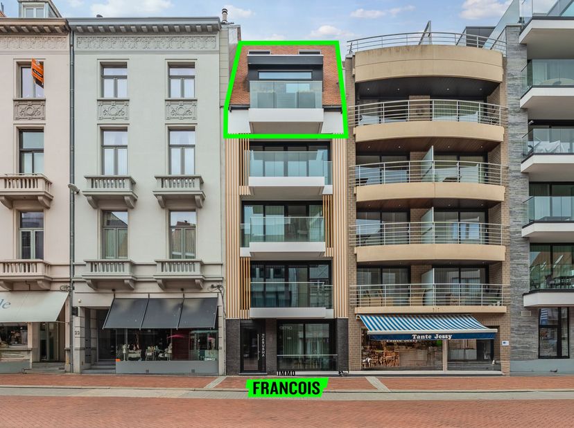 Ontdek dit prachtig nieuwbouw (verkoop onder registratierechten!!) duplex appartement uit 2023, gelegen in de uiterst gegeerde Paul De Smet De Naeyers