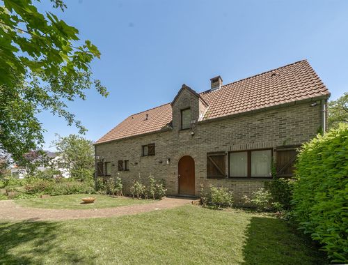                                         Villa te koop in Waterloo, € 650.000
