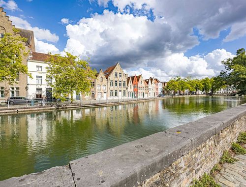                                         Woning te huur in Brugge, € 850
