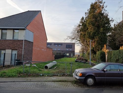                                         Terrain à bâtir à vendre à Eine, € 145.000
