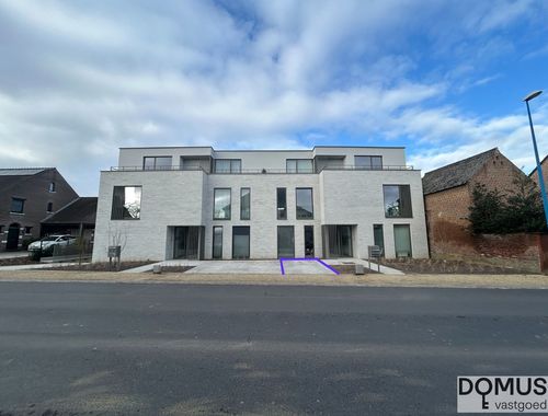                                         Staanplaats te koop in Beigem, € 10.000
