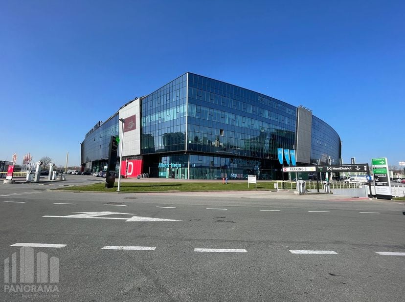 Bedrijfsvastgoed te huur in Ottergemsesteenweg Zuid 808,
                    9000 Gent
