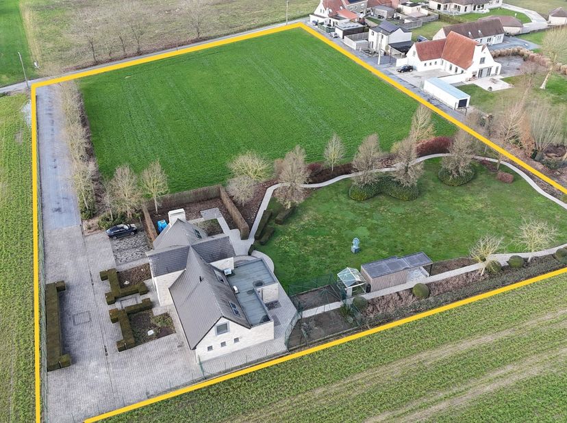 Huis te koop in Ginstestraat 4,
                    8531 Hulste