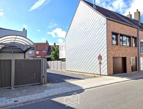                                         Box à vendre à Blankenberge, € 52.500
