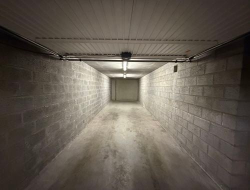                                         Garagebox te huur in Sint-Pieters-Woluwe, € 175
