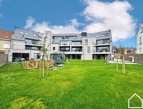                                         Gelijkvloers app. te koop in Ieper, € 398.000
