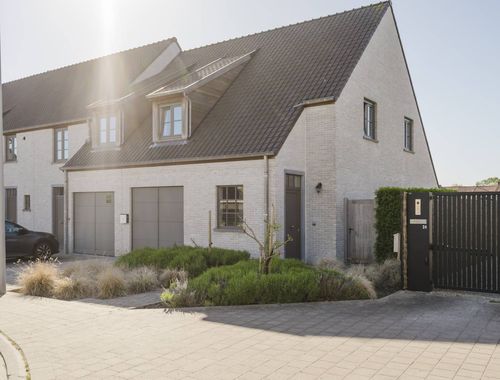                                         Woning te koop in Rollegem, € 398.000
