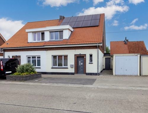                                         Maison à vendre à Rijkevorsel, € 385.000

