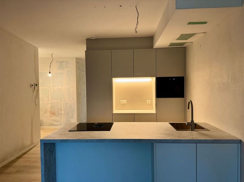 Bel appartement BEN avec 2 chambres à coucher, terrasse, place de parking et cave près du centre de Lier<br />
Situation<br />
Cet appartement BEN à h