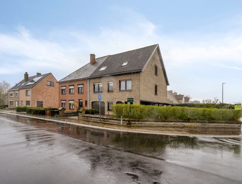                                        Woning te koop in Sint-Andries, € 390.000
