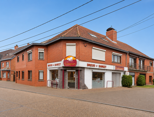                                         Handelspand met woonst te huur in Meldert, € 1.500

