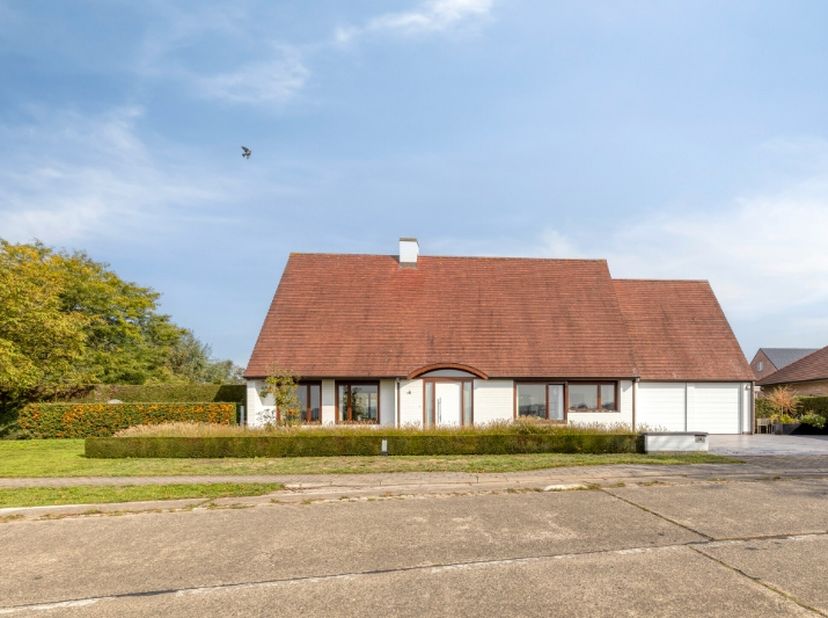 Huis te koop in Beukendreef 56,
                    9180 Moerbeke