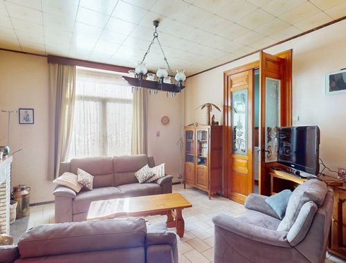                                         Woning te koop in Ressaix, € 200.000
